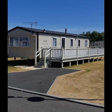ホテルP&D'S Pearl Caravan At Tattershall Lakes Country Park エクステリア 写真