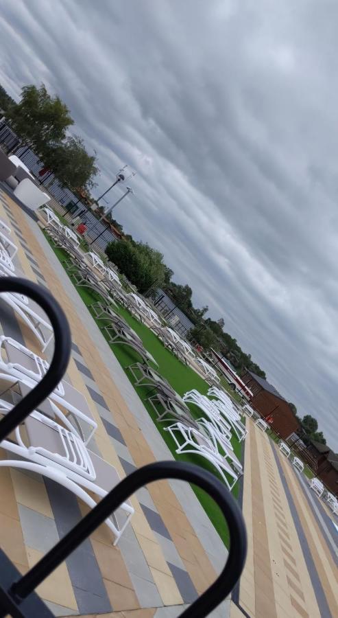 ホテルP&D'S Pearl Caravan At Tattershall Lakes Country Park エクステリア 写真
