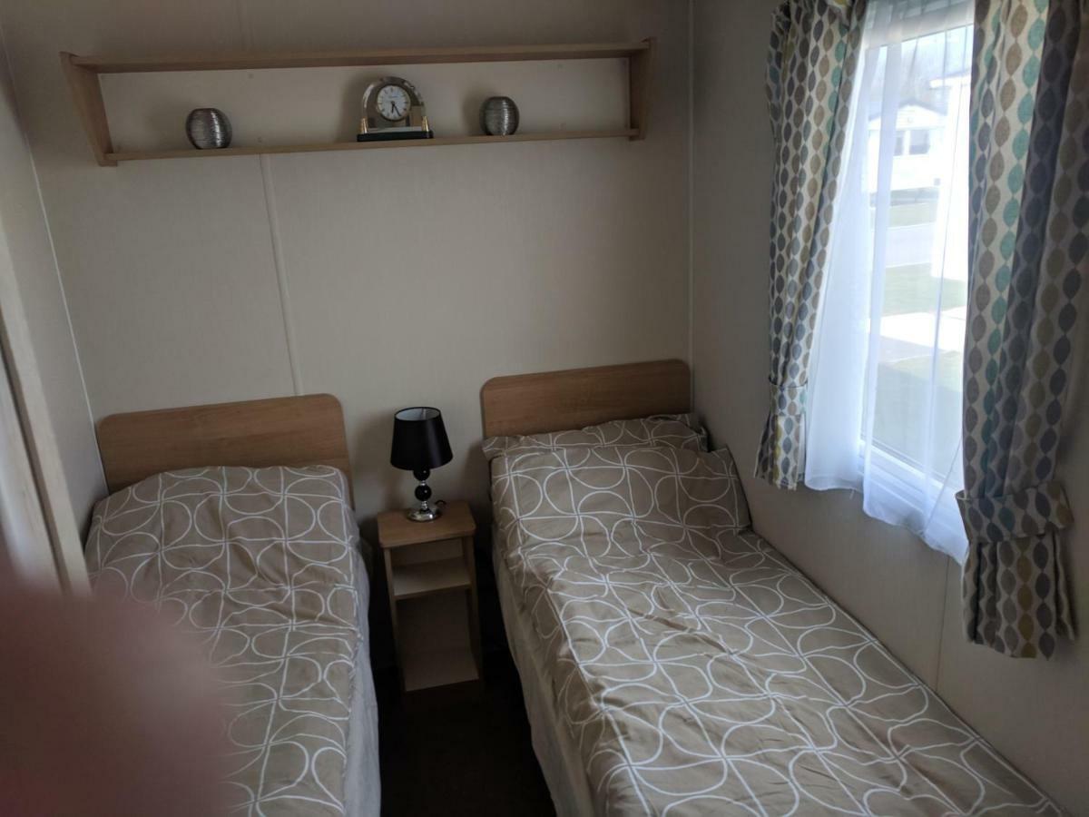ホテルP&D'S Pearl Caravan At Tattershall Lakes Country Park エクステリア 写真