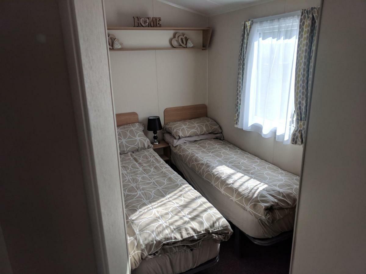 ホテルP&D'S Pearl Caravan At Tattershall Lakes Country Park エクステリア 写真