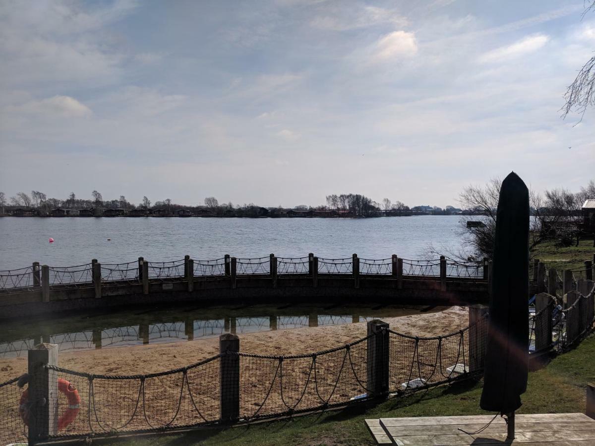 ホテルP&D'S Pearl Caravan At Tattershall Lakes Country Park エクステリア 写真