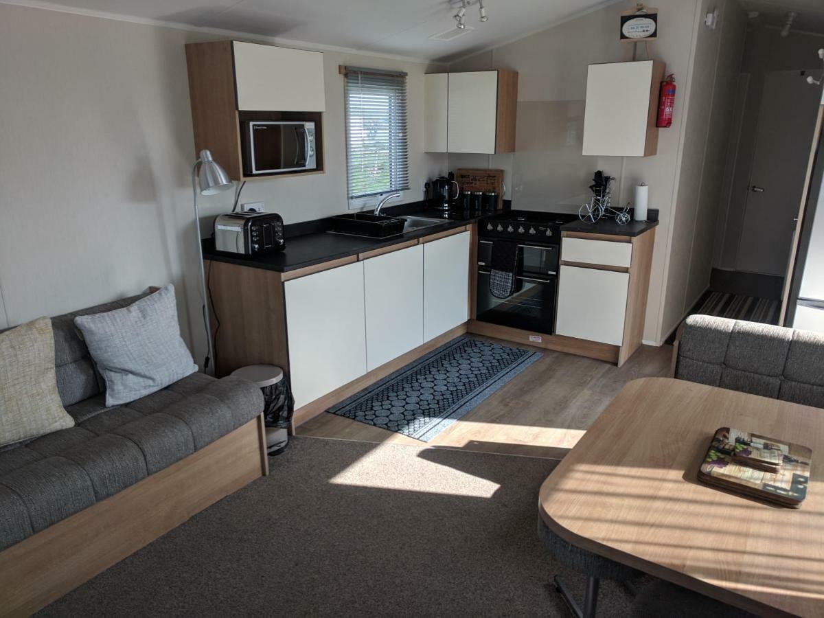 ホテルP&D'S Pearl Caravan At Tattershall Lakes Country Park エクステリア 写真